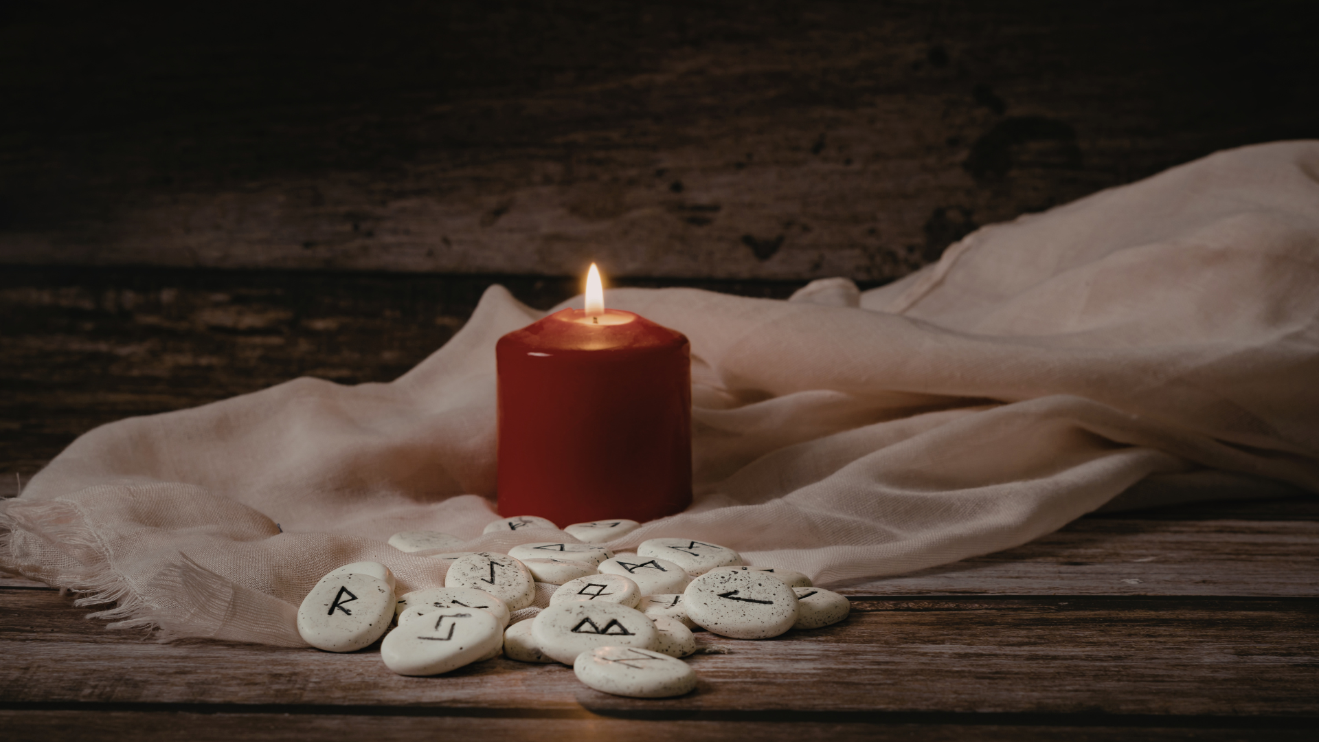 Rituales de intención consciente: cómo trabajar tu energía para manifestar con claridad y equilibrio